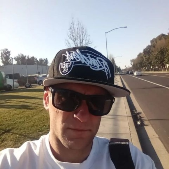 Meet your Posher, James - Picture 1 of 1